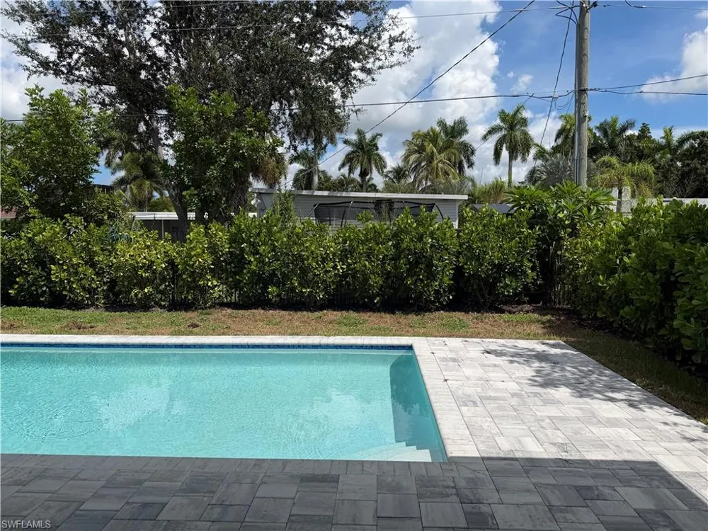 1257 22nd Avenue Naples, FL 34103