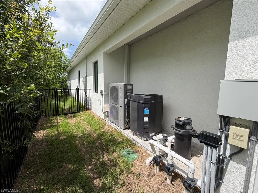 1257 22nd Avenue Naples, FL 34103