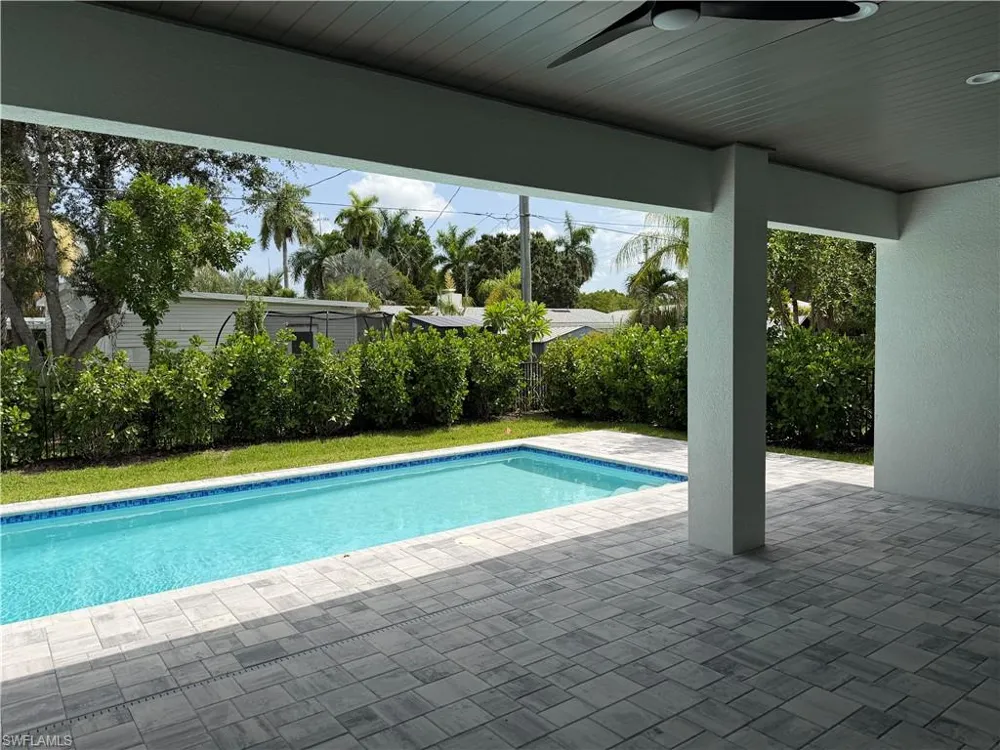 1257 22nd Avenue Naples, FL 34103
