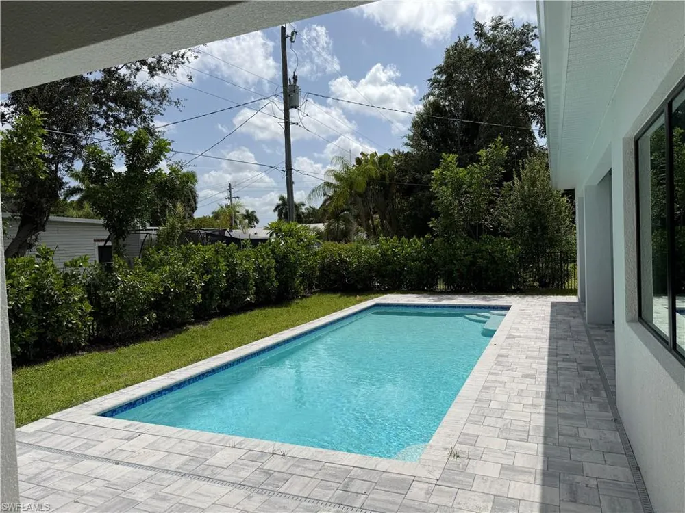 1257 22nd Avenue Naples, FL 34103