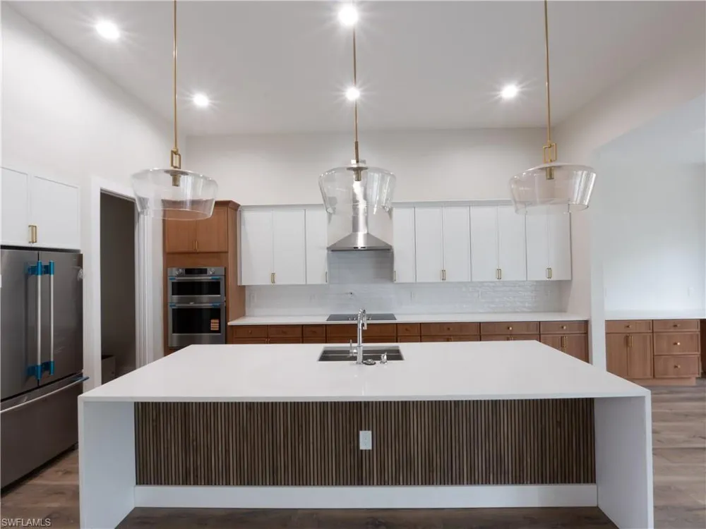 1257 22nd Avenue Naples, FL 34103