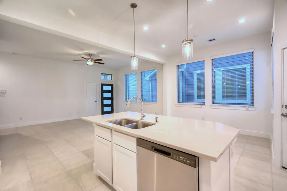 1535 Crystal Stream Drive Missouri City, TX 77459