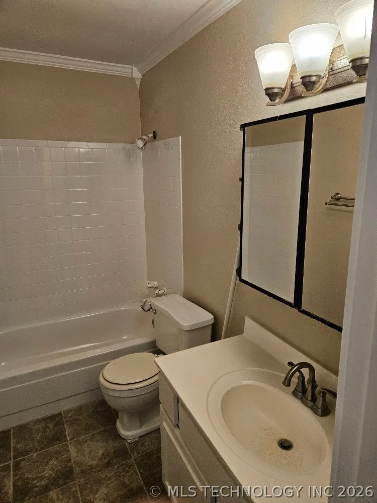 1120 S 110 EastAvenue #12-2C Tulsa, OK 74128