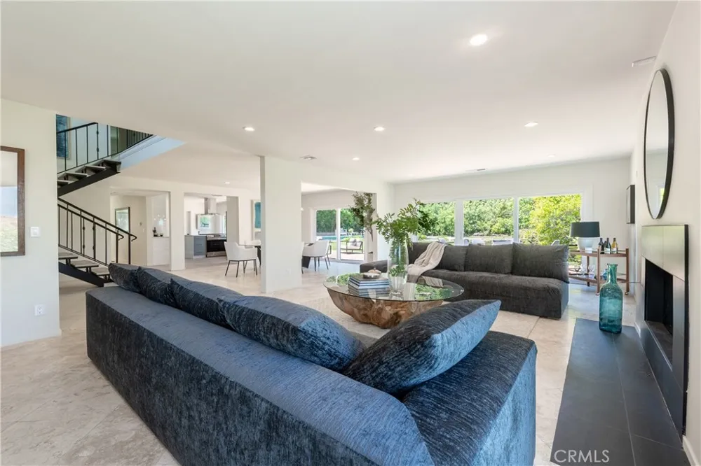 3643 Ballina Canyon Road Encino, CA 91436