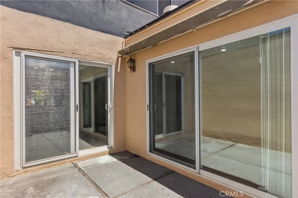 164 Brookline Lane Costa Mesa, CA 92626
