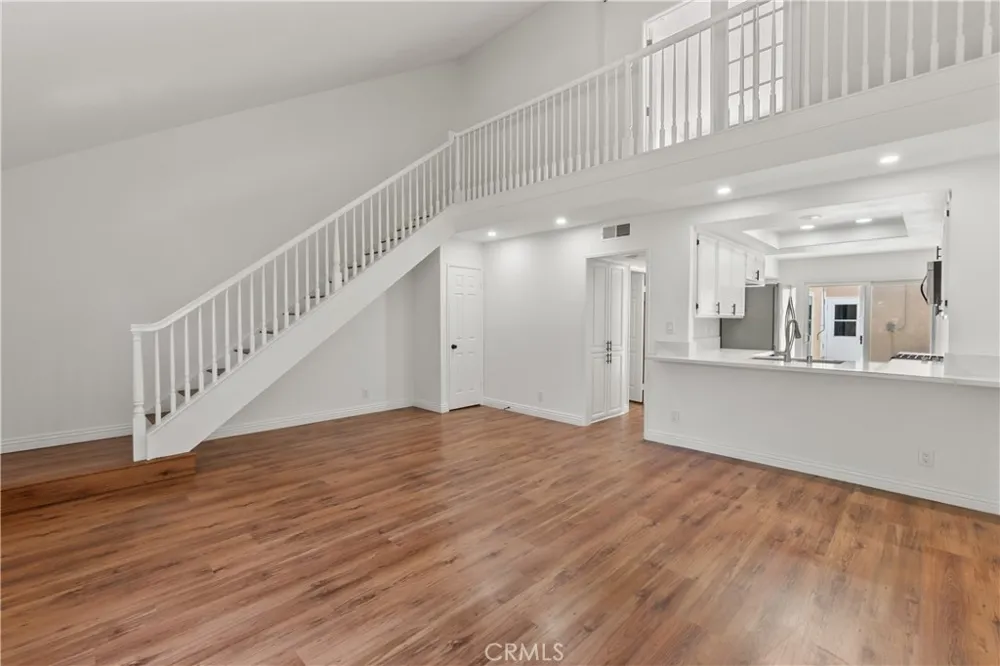 164 Brookline Lane Costa Mesa, CA 92626