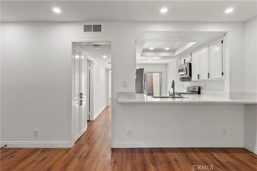 164 Brookline Lane Costa Mesa, CA 92626