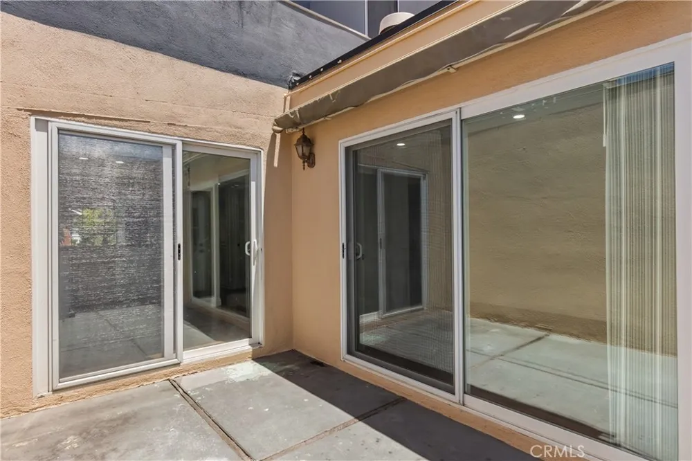 164 Brookline Lane Costa Mesa, CA 92626