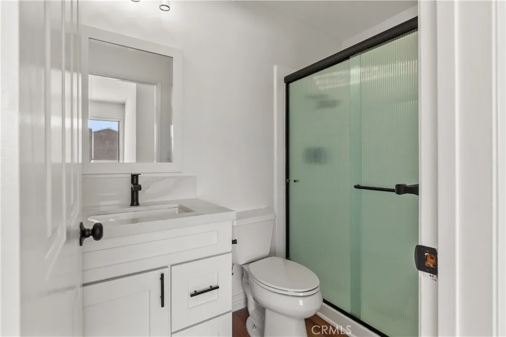 164 Brookline Lane Costa Mesa, CA 92626