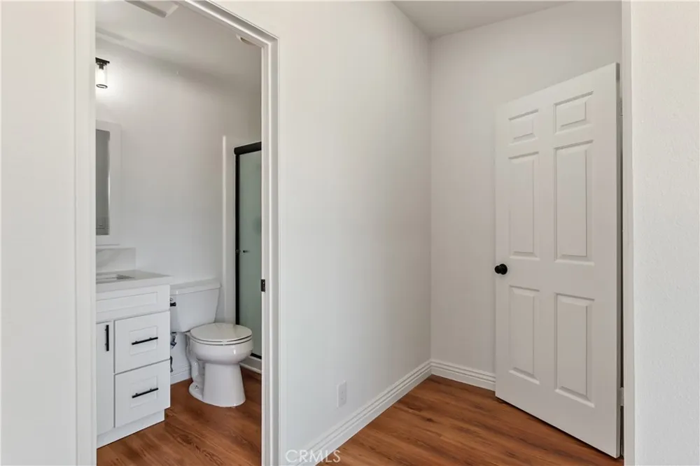 164 Brookline Lane Costa Mesa, CA 92626
