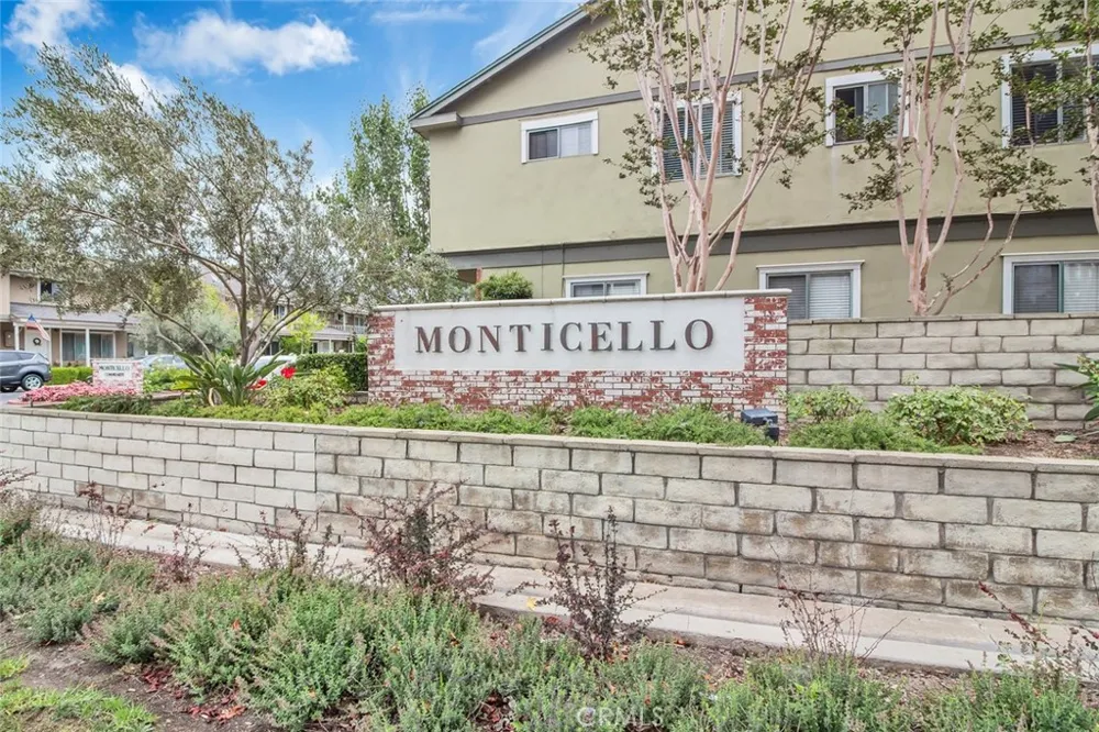 164 Brookline Lane Costa Mesa, CA 92626