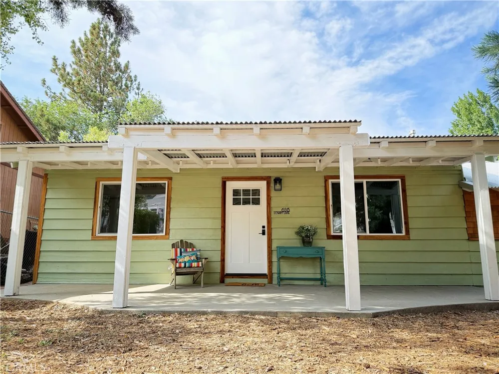 6513 Lowry Lane Frazier Park, CA 93225