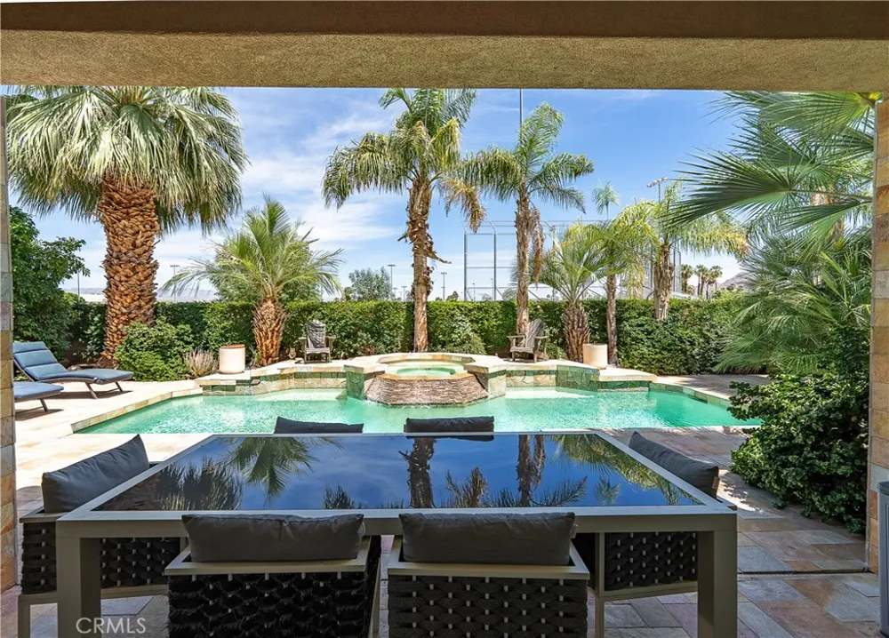 14 Calle Lantana Palm Desert, CA 92260