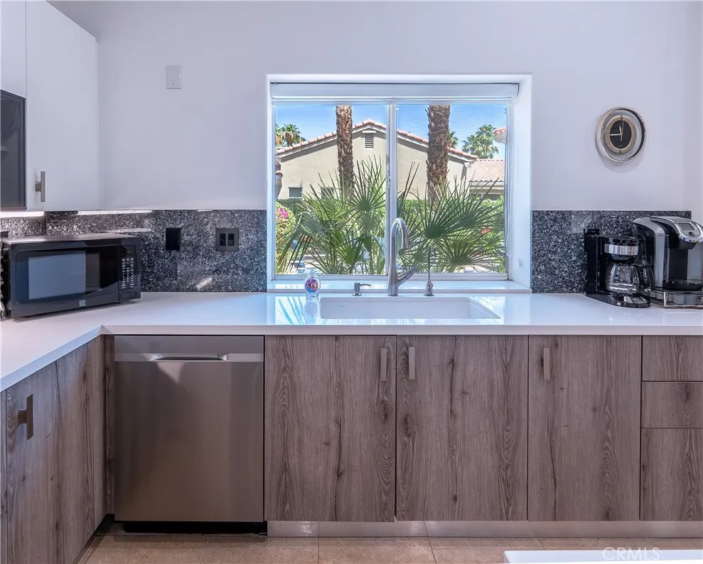 14 Calle Lantana Palm Desert, CA 92260