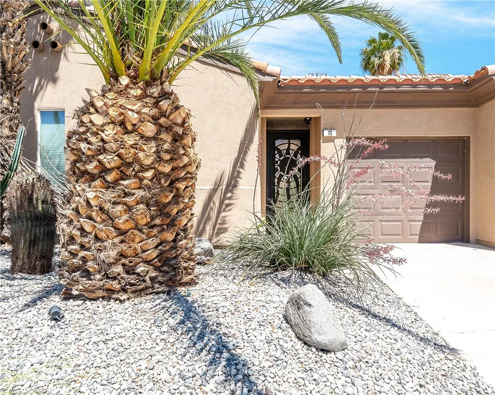 14 Calle Lantana Palm Desert, CA 92260