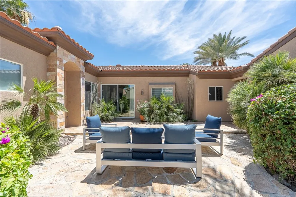 14 Calle Lantana Palm Desert, CA 92260