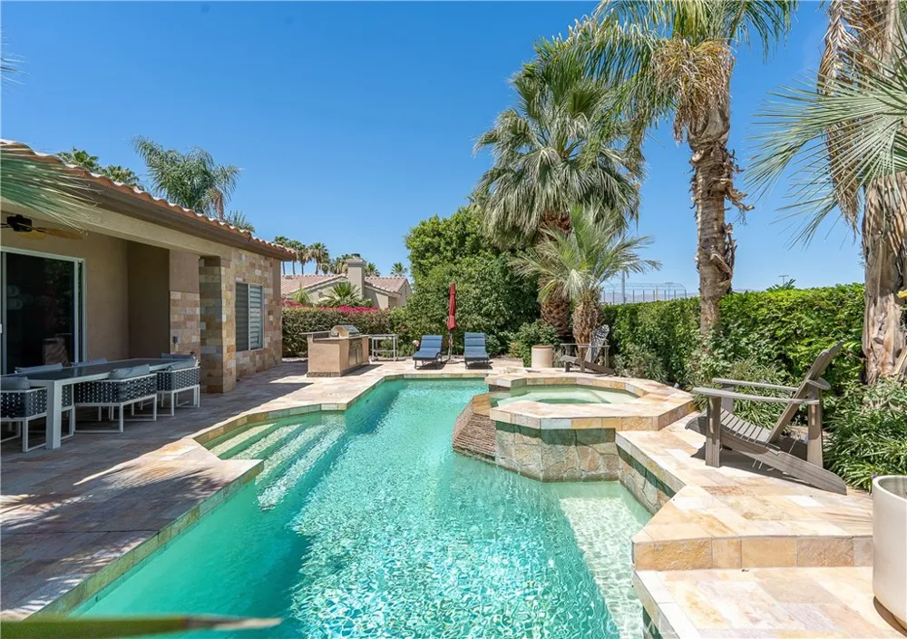 14 Calle Lantana Palm Desert, CA 92260