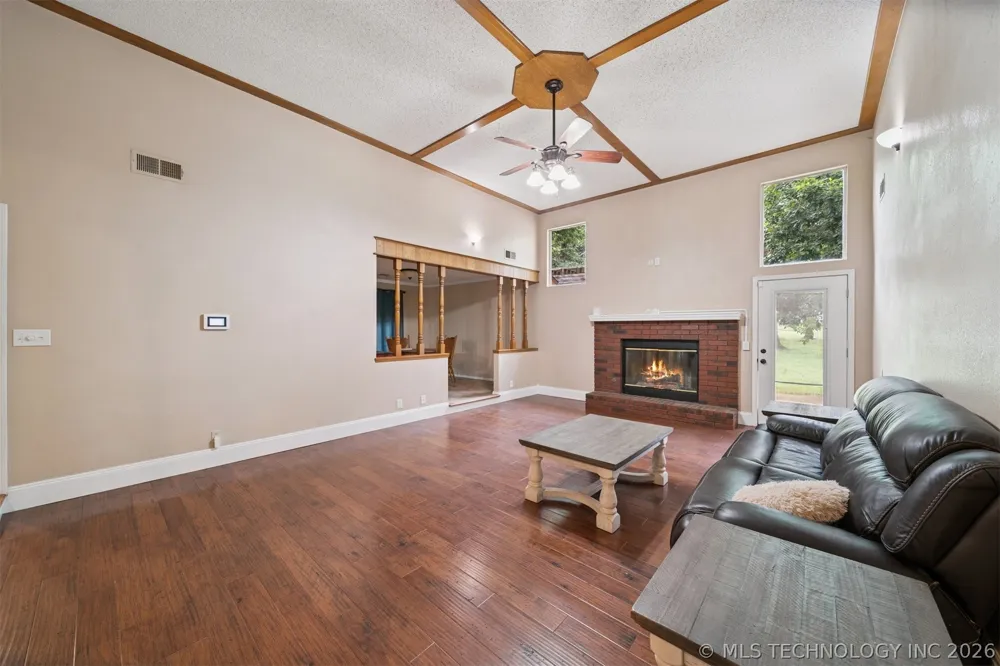 11950 S 266th EastAvenue Coweta, OK 74429