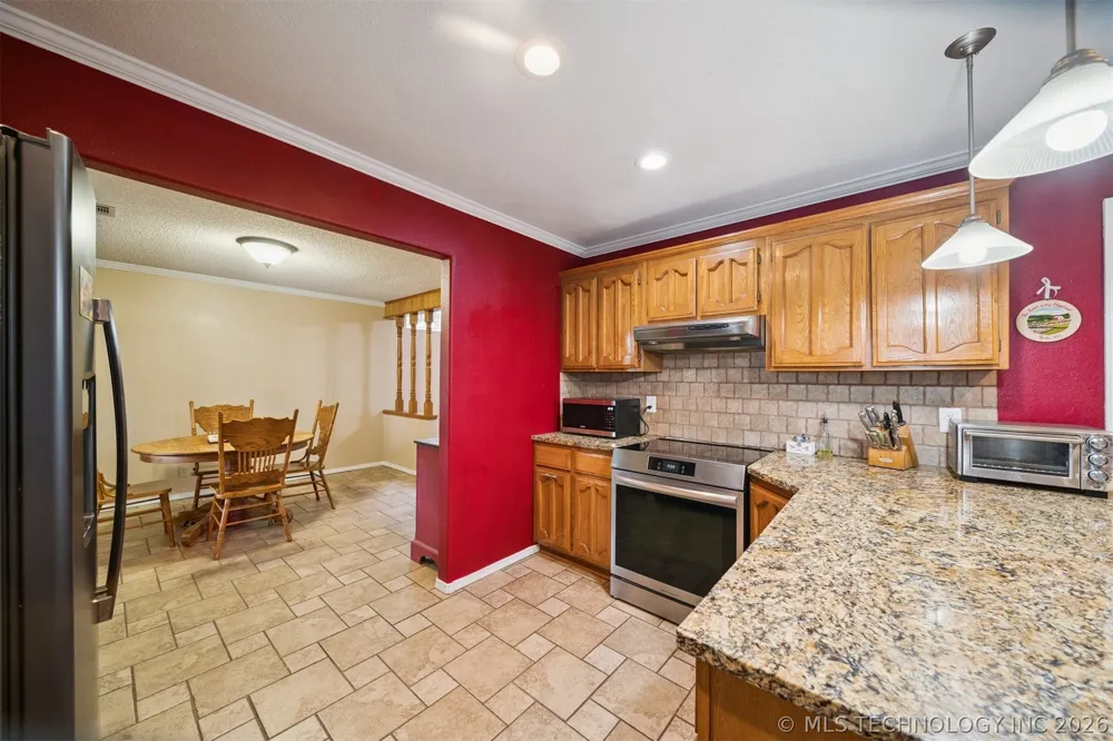 11950 S 266th EastAvenue Coweta, OK 74429