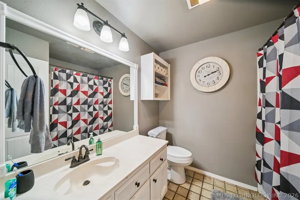 11950 S 266th EastAvenue Coweta, OK 74429