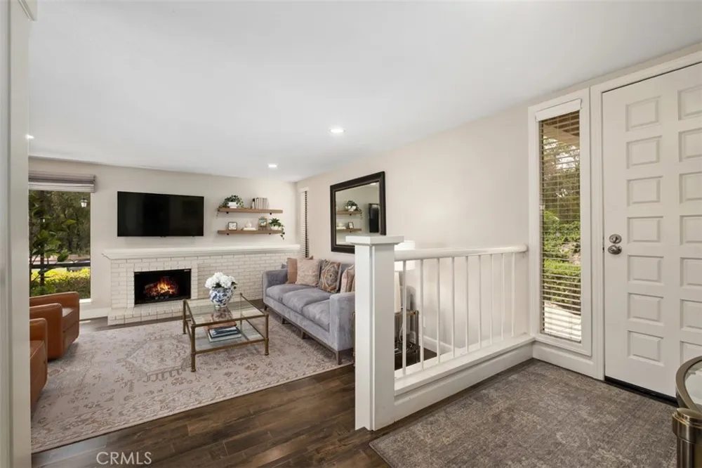22392 Manacor #1 Mission Viejo, CA 92692