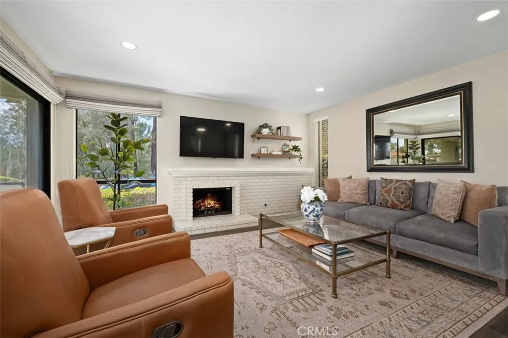 22392 Manacor #1 Mission Viejo, CA 92692