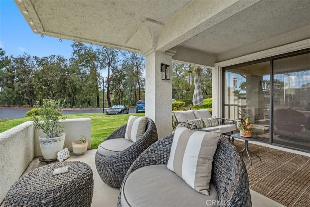 22392 Manacor #1 Mission Viejo, CA 92692