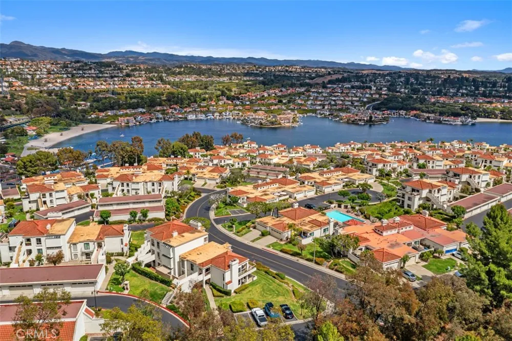 22392 Manacor #1 Mission Viejo, CA 92692