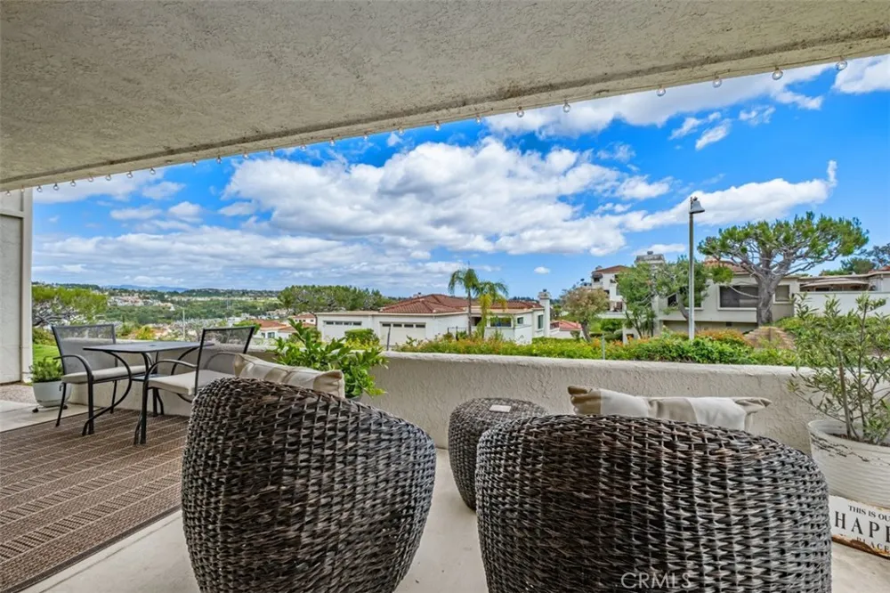 22392 Manacor #1 Mission Viejo, CA 92692