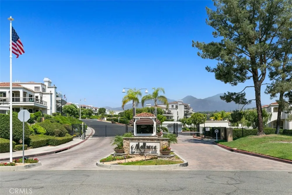 22392 Manacor #1 Mission Viejo, CA 92692