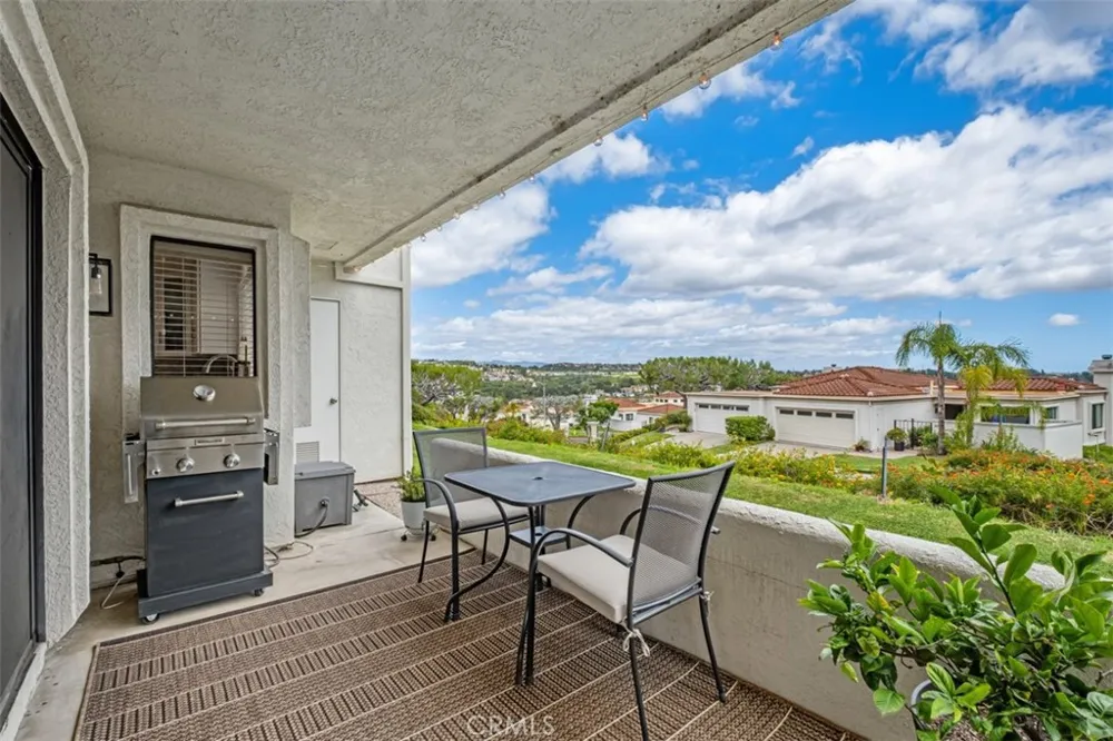 22392 Manacor #1 Mission Viejo, CA 92692