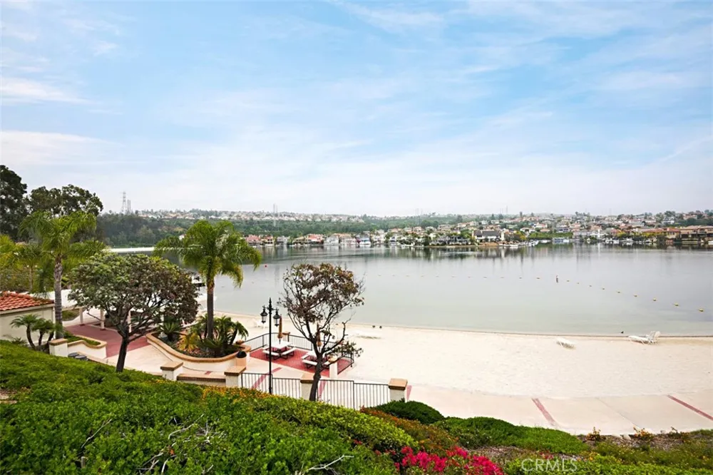 22392 Manacor #1 Mission Viejo, CA 92692