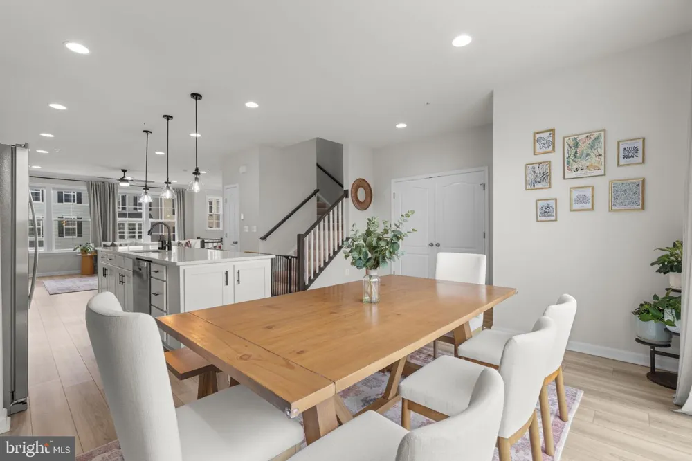 1039 HIGH POINT TRL Laurel, MD 20707