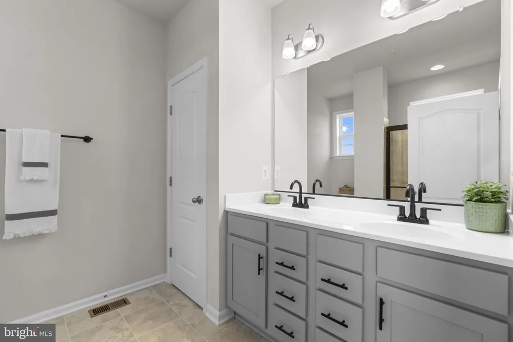 1039 HIGH POINT TRL Laurel, MD 20707