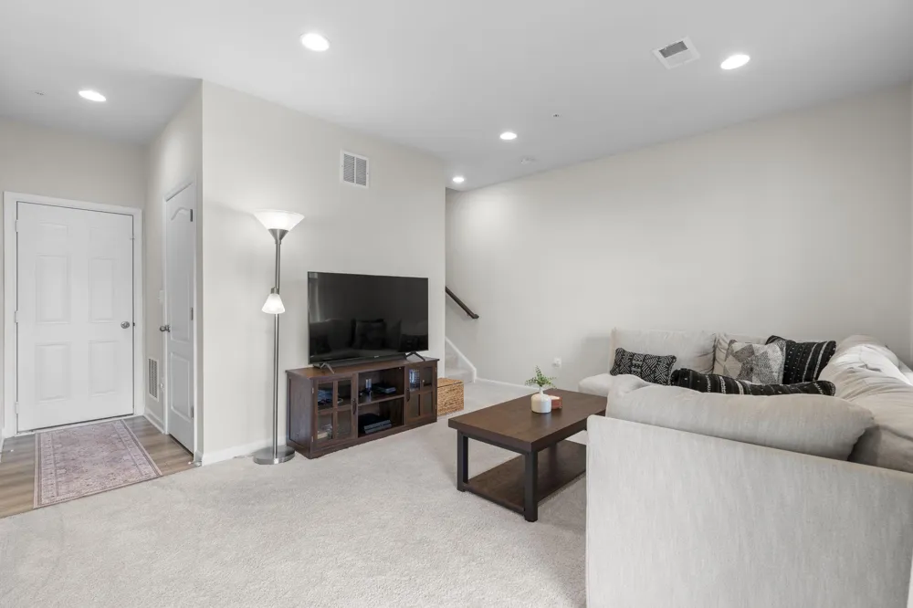 1039 HIGH POINT TRL Laurel, MD 20707