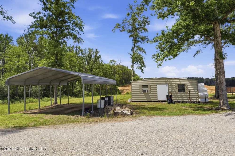 1177 Didlake Road Crystal Springs, MS 39059