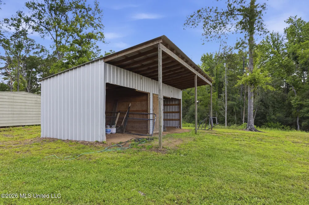 1177 Didlake Road Crystal Springs, MS 39059