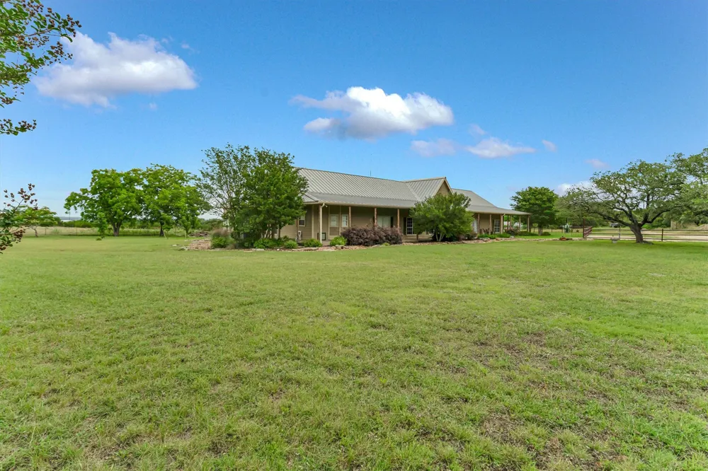 3227 Farm to Market 1174 Bertram, TX 78605
