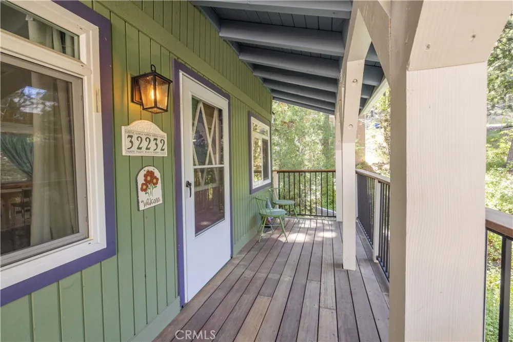 32232 Fern Running Springs, CA 92382