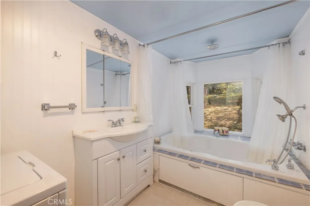 32232 Fern Running Springs, CA 92382