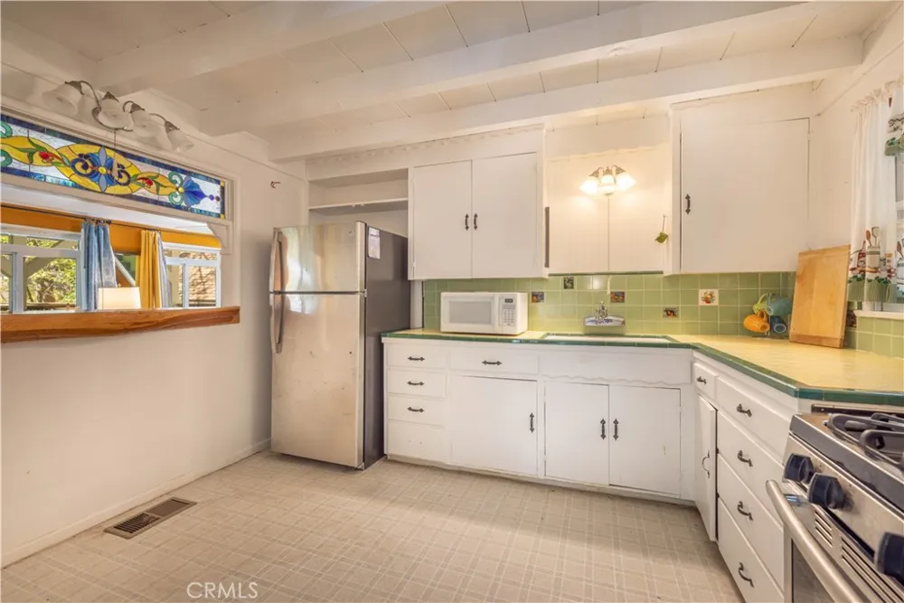 32232 Fern Running Springs, CA 92382