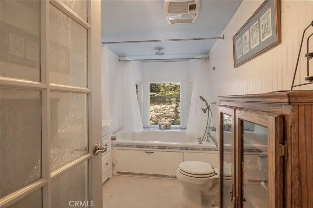 32232 Fern Running Springs, CA 92382