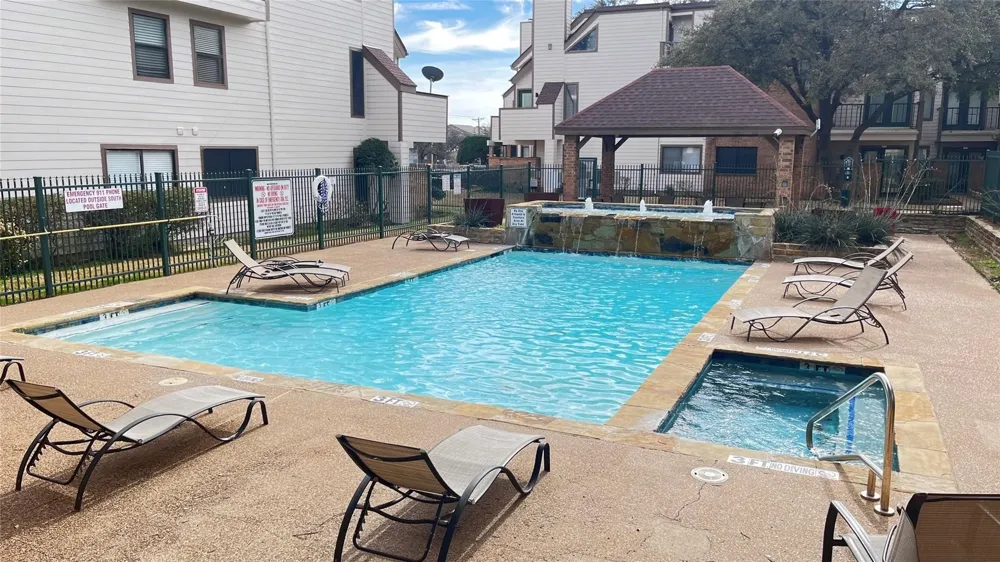2300 Balsam Drive #G102 Arlington, TX 76006