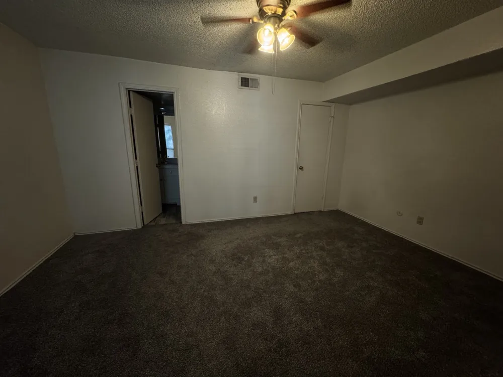 2300 Balsam Drive #G102 Arlington, TX 76006
