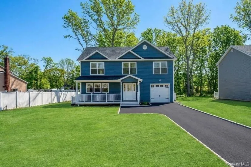 508 Starlight Drive Shirley, NY 11967