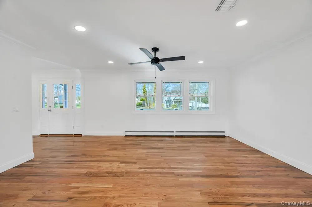 508 Starlight Drive Shirley, NY 11967