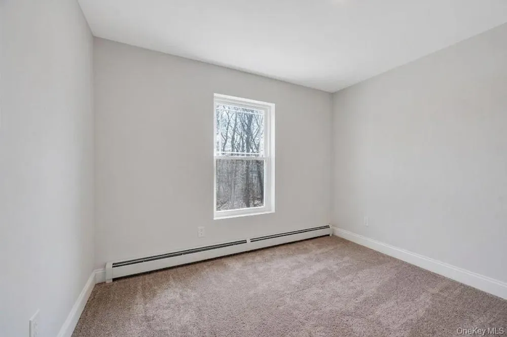 508 Starlight Drive Shirley, NY 11967