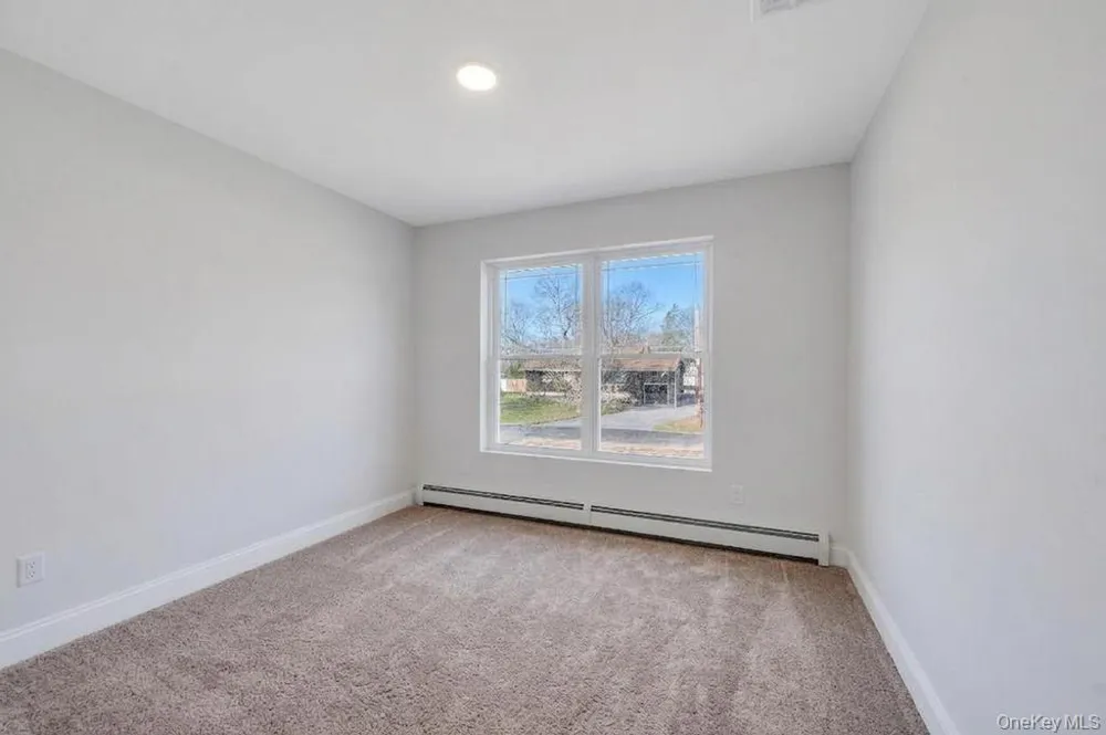 508 Starlight Drive Shirley, NY 11967