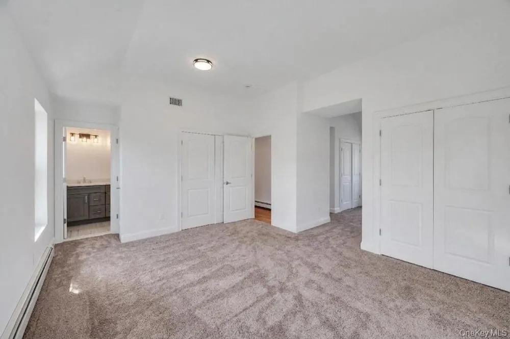 508 Starlight Drive Shirley, NY 11967