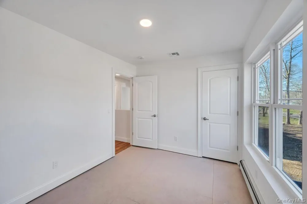 508 Starlight Drive Shirley, NY 11967